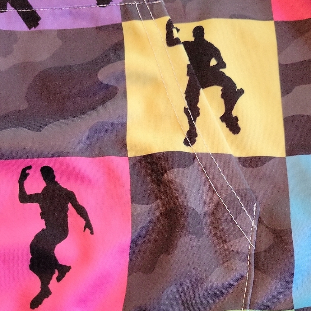 Fortnite-Themed Lightweight Pullover Hoodie | Size: L - Picture 5 of 9